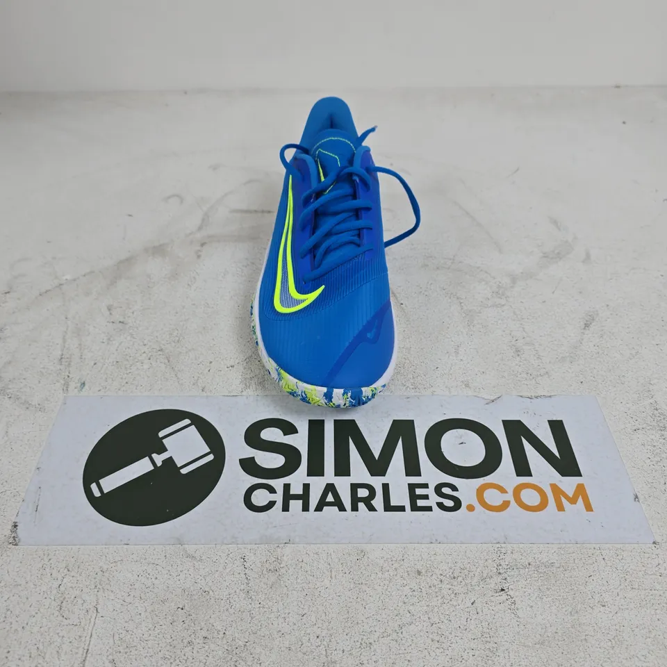 UNBOXED PAIR OF NIKE PRECISION 7 TRAINERS IN BLUE/GREEN - UK 8.5