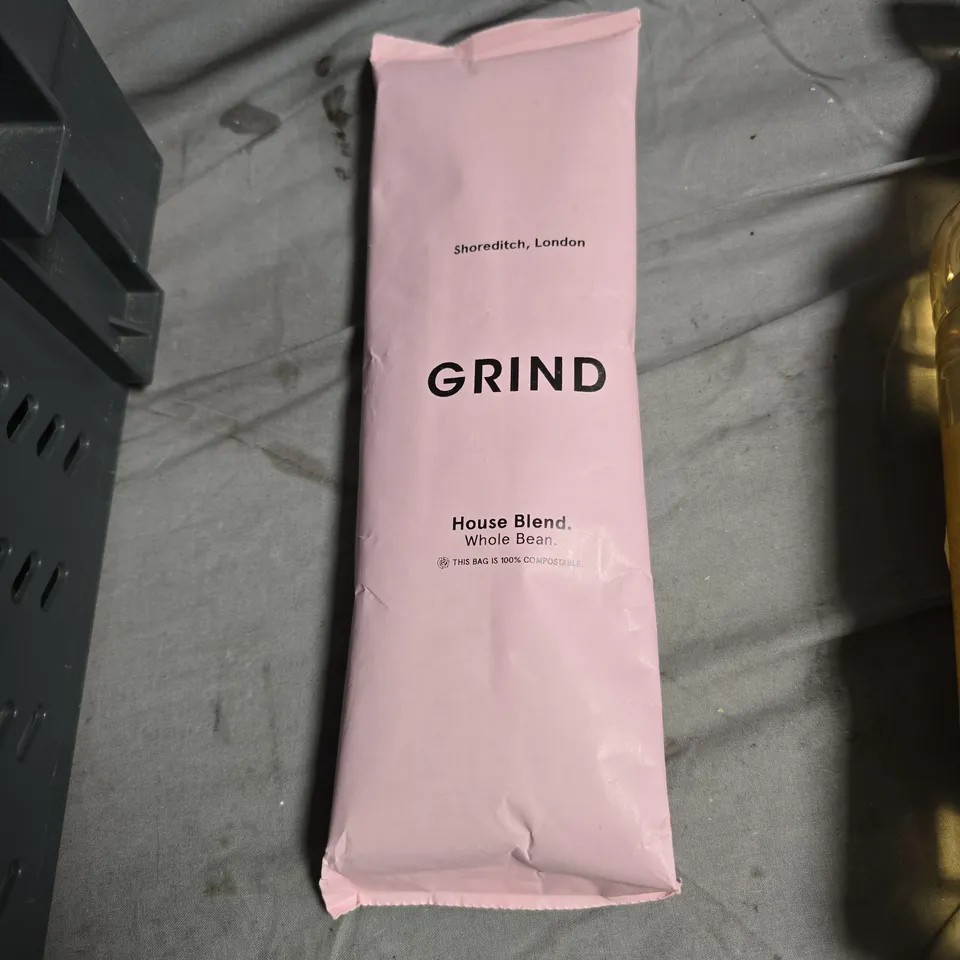 APPROXIMATELY 8 ASSORTED FOOD ITEMS INCLUDING MONIN VANILLA SYRUP , GRIND HOUSE BLEND COFFEE AND LAWRYS SEASONED SALT 