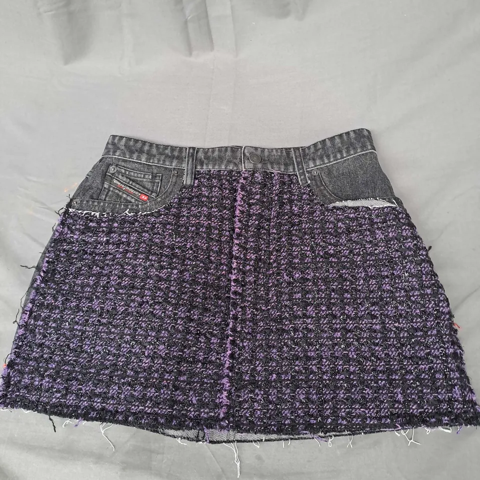 DIESEL DENIM SKIRT IN BLACK/PURPLE SIZE 30W