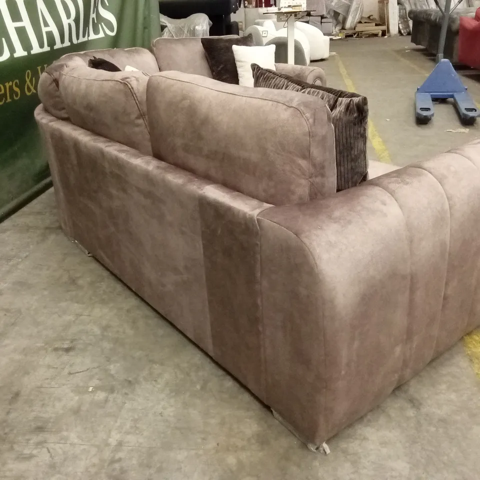 AMARA RIGHT HAND DOUBLE ARM CORNER GROUP SOFA RRP £2249