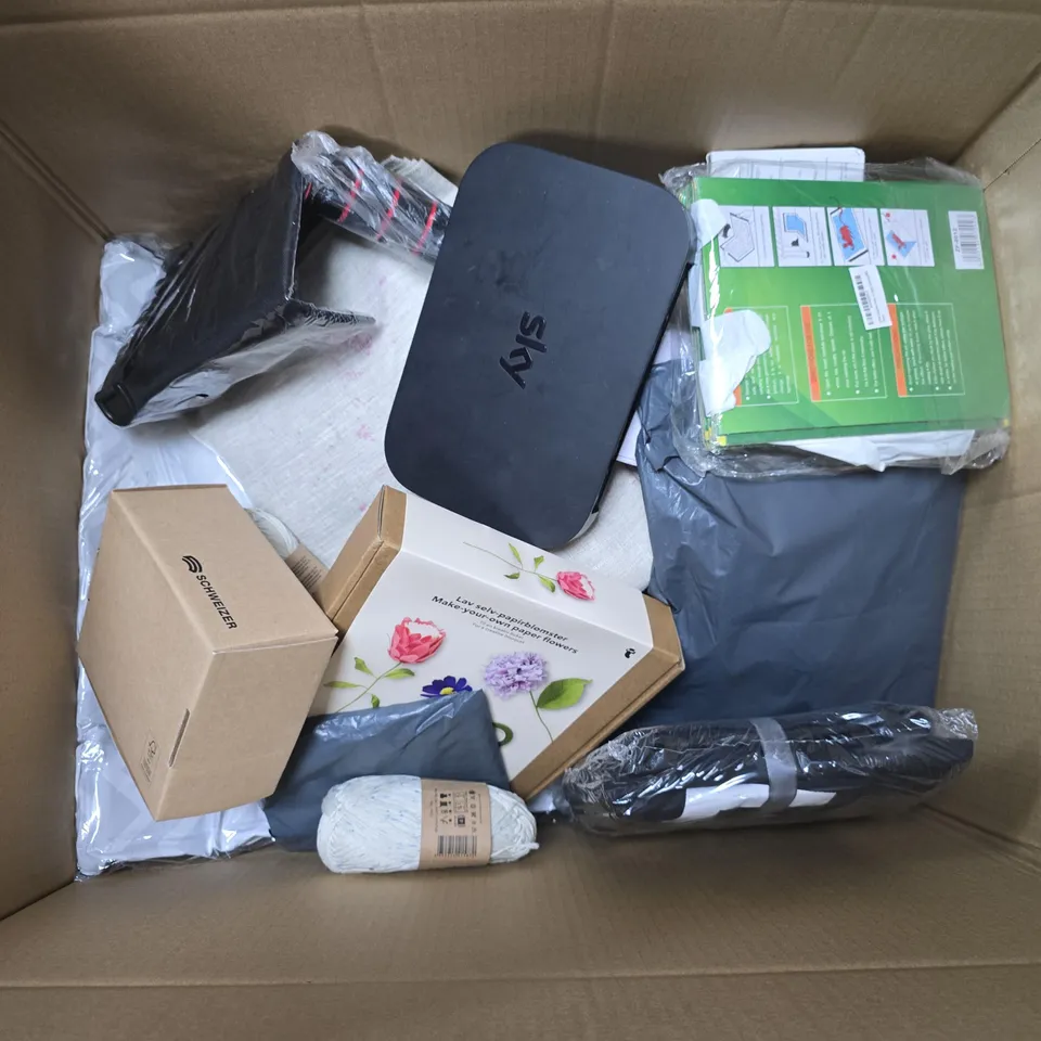 APPROXIMATELY 15 ASSORTED HOUSEHOLD PRODUCTS TO INCLUDE ROUTERS, PAPER FLOWER KIT, LARGE LAUNDRY BASKET, ETC - COLLECTION ONLY