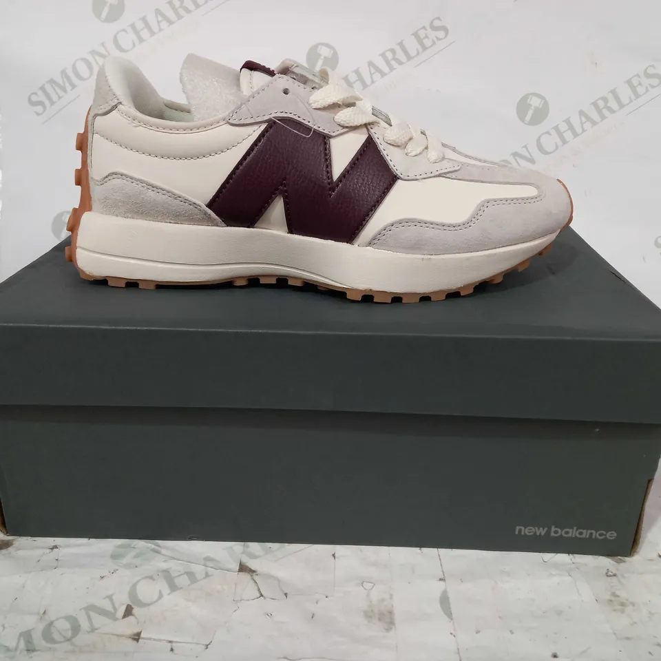 BOXED PAIR OF NEW BALANCE 327 SHOES IN CREAM/BROWN UK SIZE 6.5