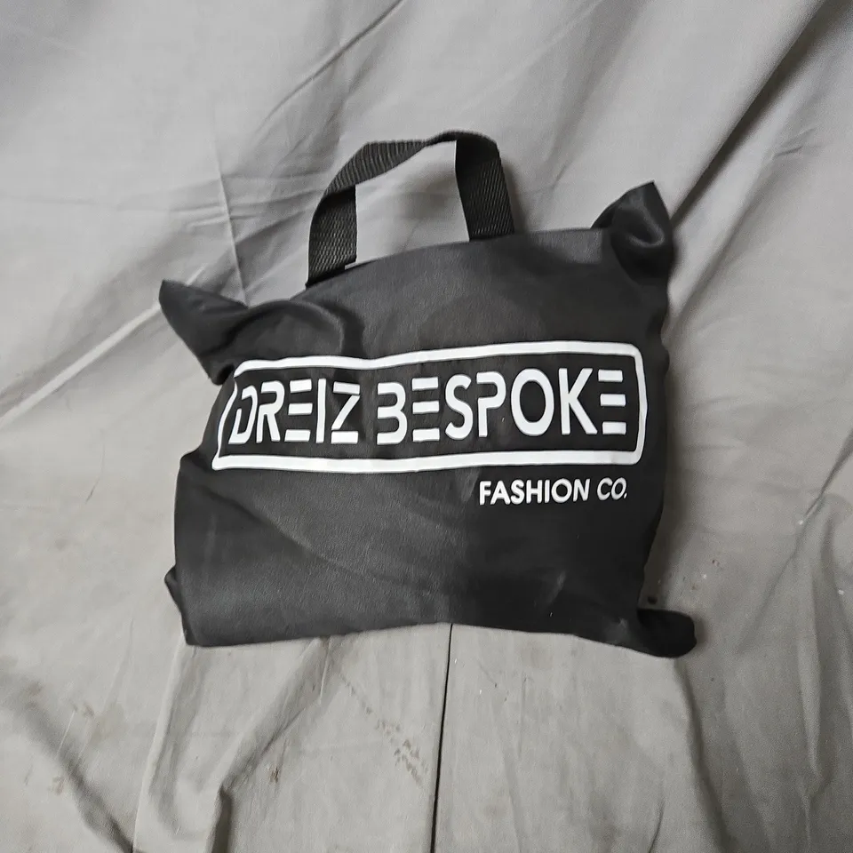 DREIZ BESPOKE FASHION CO BAG OF LEATHER STRAPS 