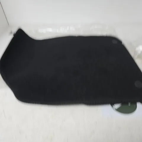 SET OF 4 CAR MATS