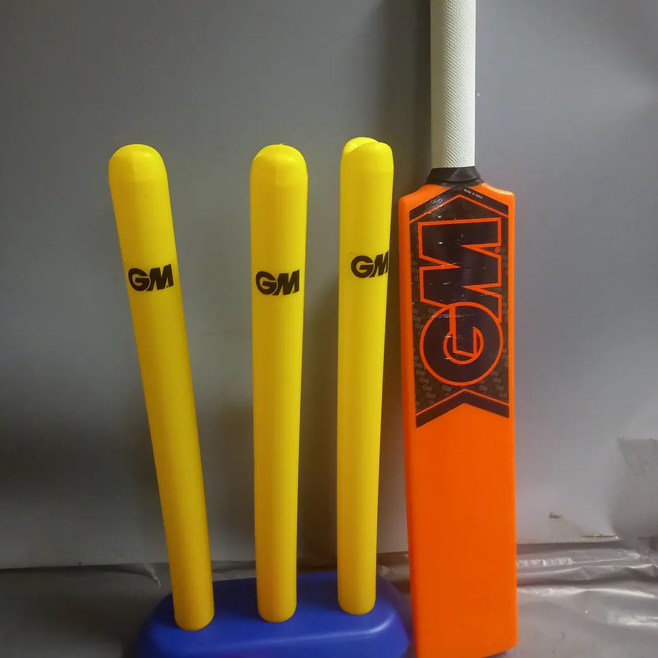 GM OPENER CHILDRENS CRICKET SET