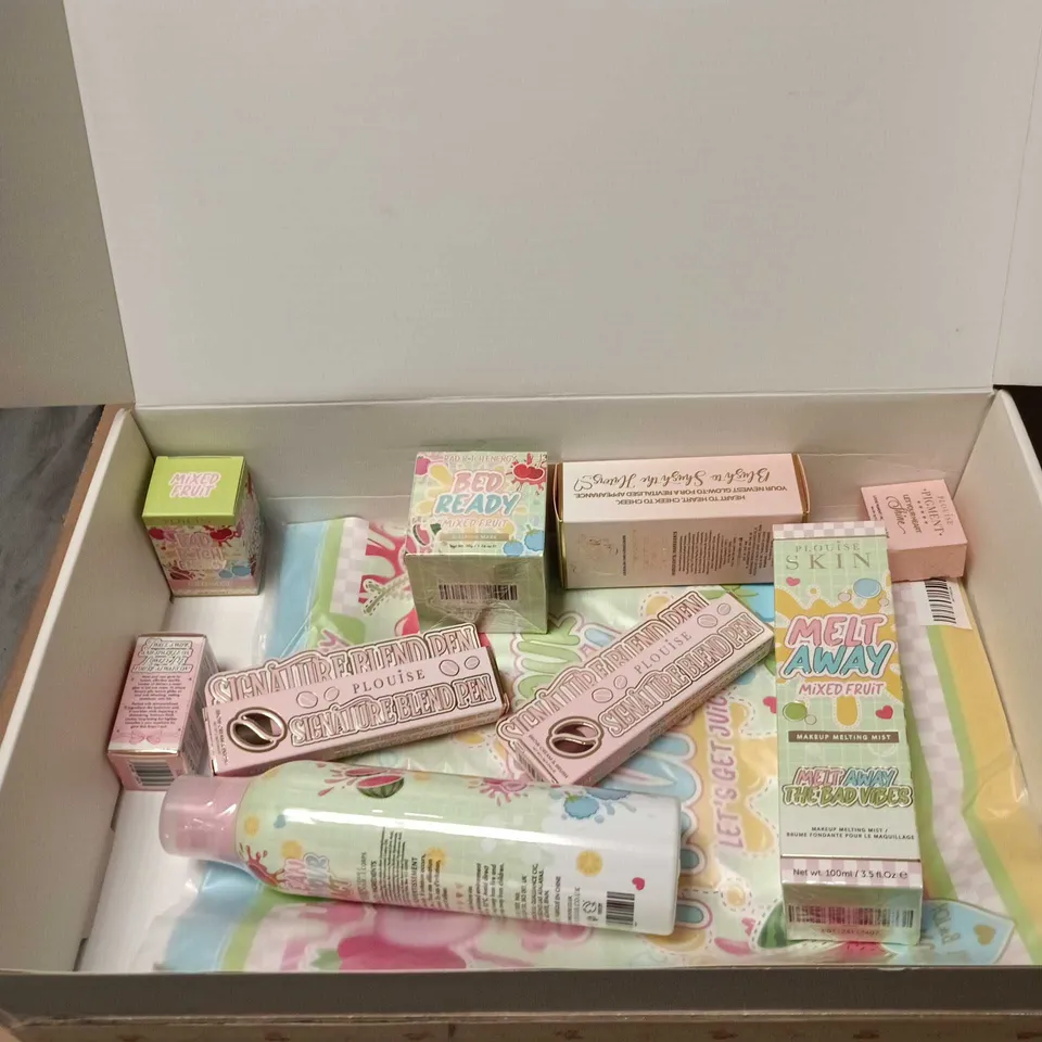 PLOUISE TEDDY TOUCH 10 ITEM GIFT SET TO INCLUDE BLEND PEN, SLEEPING MASK ETC