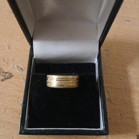 GOLD 9CT ITALIAN GOLD HAMMERED BAND RING 1G