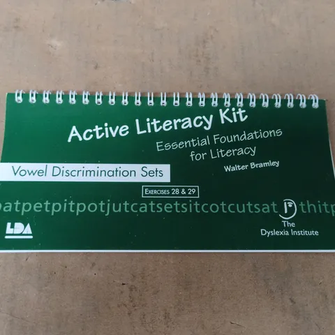 BOX OF APPROXIMATELY 40 BRAND NEW ACTIVE LITERACY KITS (VOWEL DISCRIMINATION SET)
