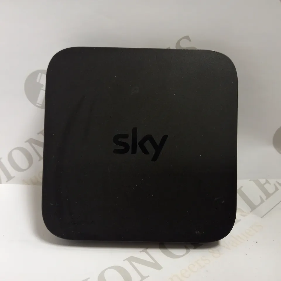 SKY GLASS TV PUCK - IP061-EF-ANT BLACK