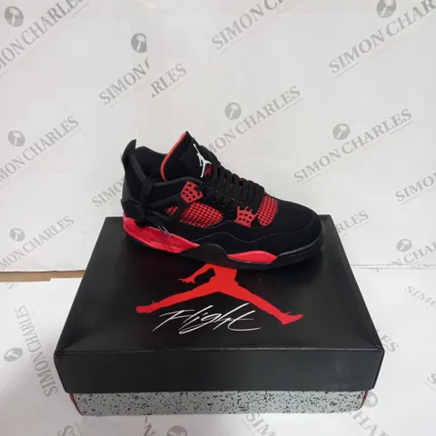 BOXED PAIR OF NIKE AIR JORDAN 4 RETRO UK 8.5