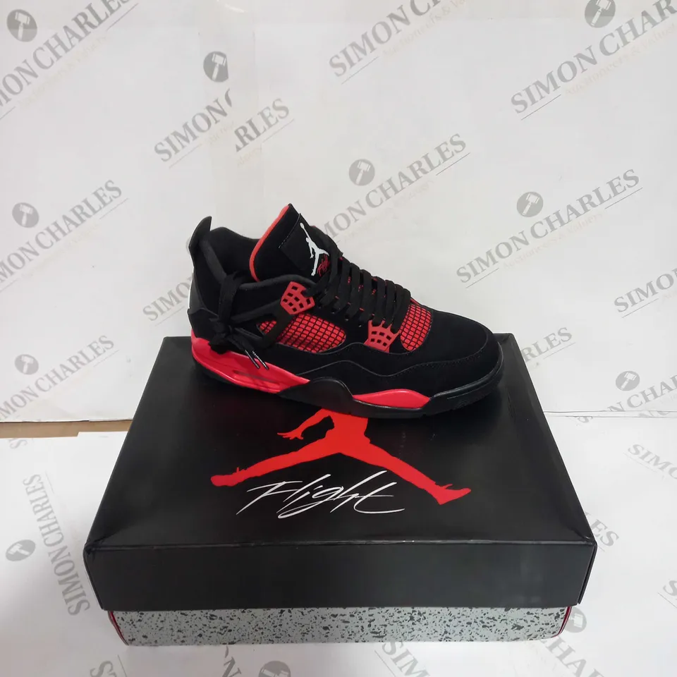 BOXED PAIR OF NIKE AIR JORDAN 4 RETRO UK 8.5