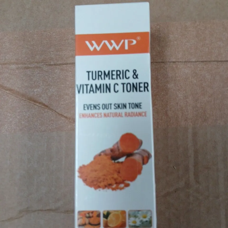 APPROXIMATELY 15 ASSORTED ITEMS INCLUDING SILICONE SCAR GEL , WART REMOVER AND TURMERIC VITAMIN TONER 