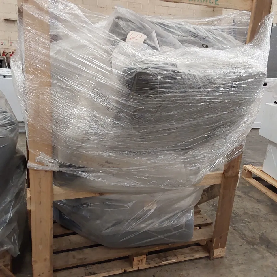 PALLET OF ASSORTED SOFA PARTS AND CUSHIONS 