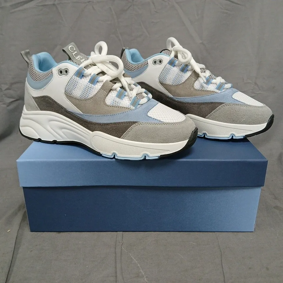 BOXED PAIR OF CLEENS AERO RUNNER TRAINERS IN POWDER BLUE SIZE UK 9