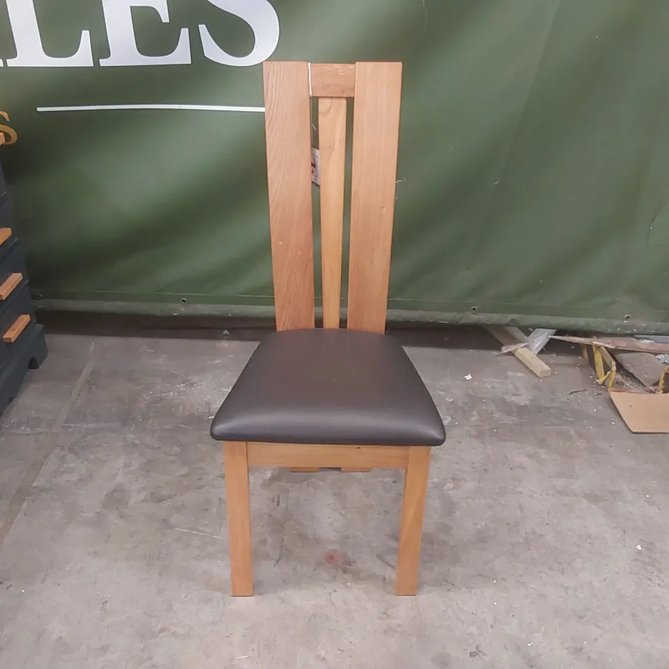 DESIGNER WOODEN DINING CHAIR WITH PADDED UPHOLSTERED SEAT