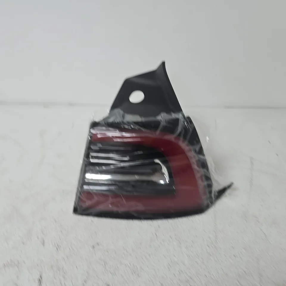 TESLA MODEL 3 TAILLIGHT TAIL LAMP LED RIGHT (245.292-02)