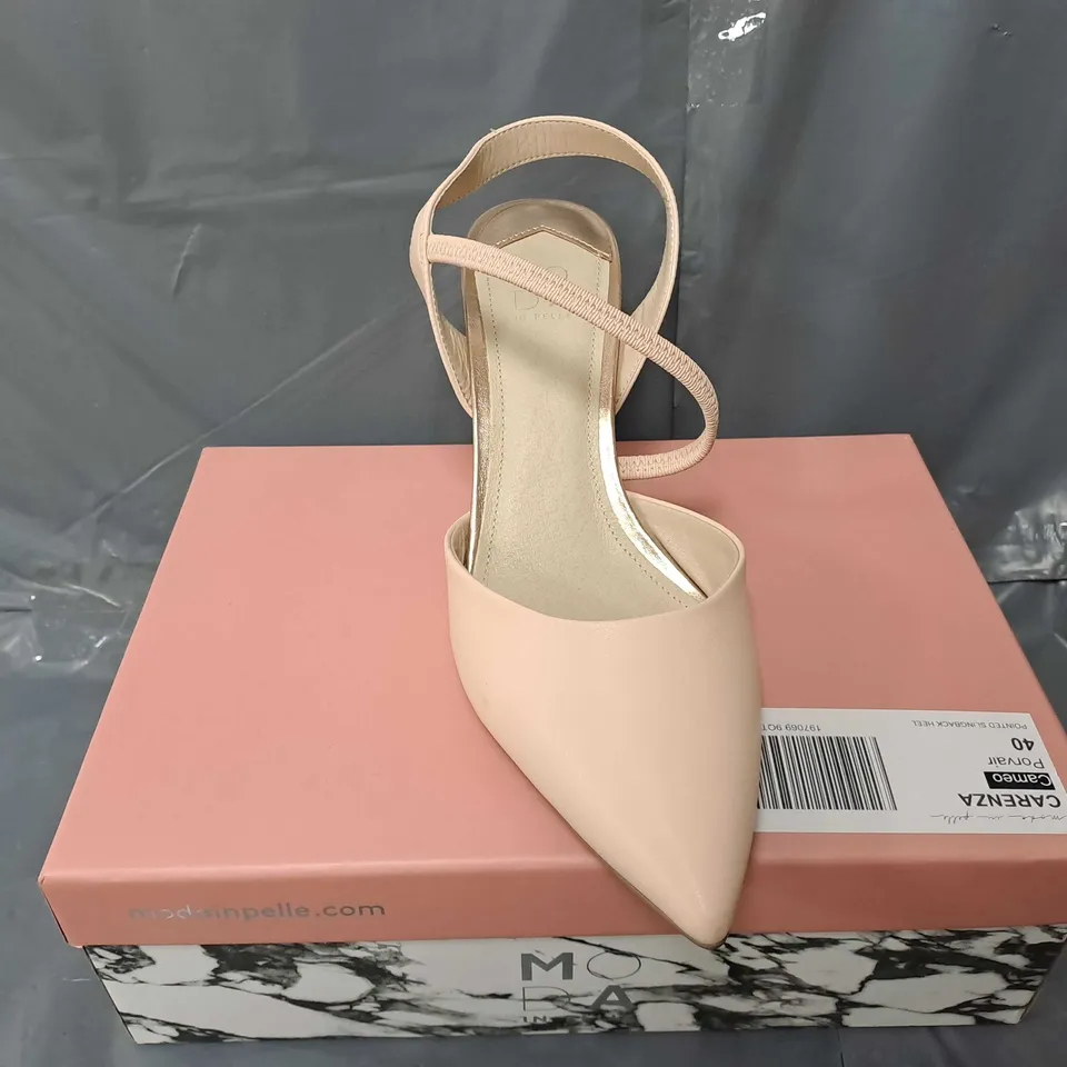 BOXED PAIR OF MODA IN PELLE CARENZA CAMEO PORVAIR HEELS - SIZE 7