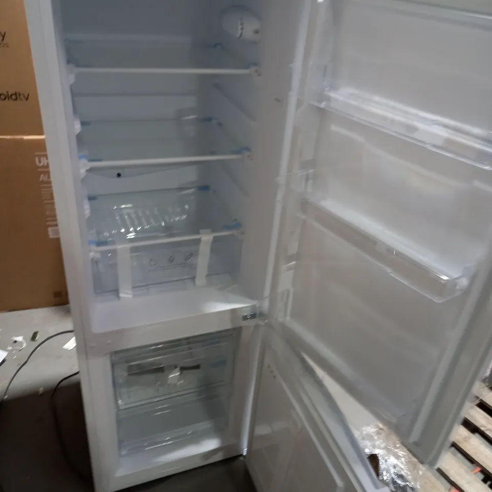 COMFEE WHITE FRIDGE FREEZER - COLLECTION 