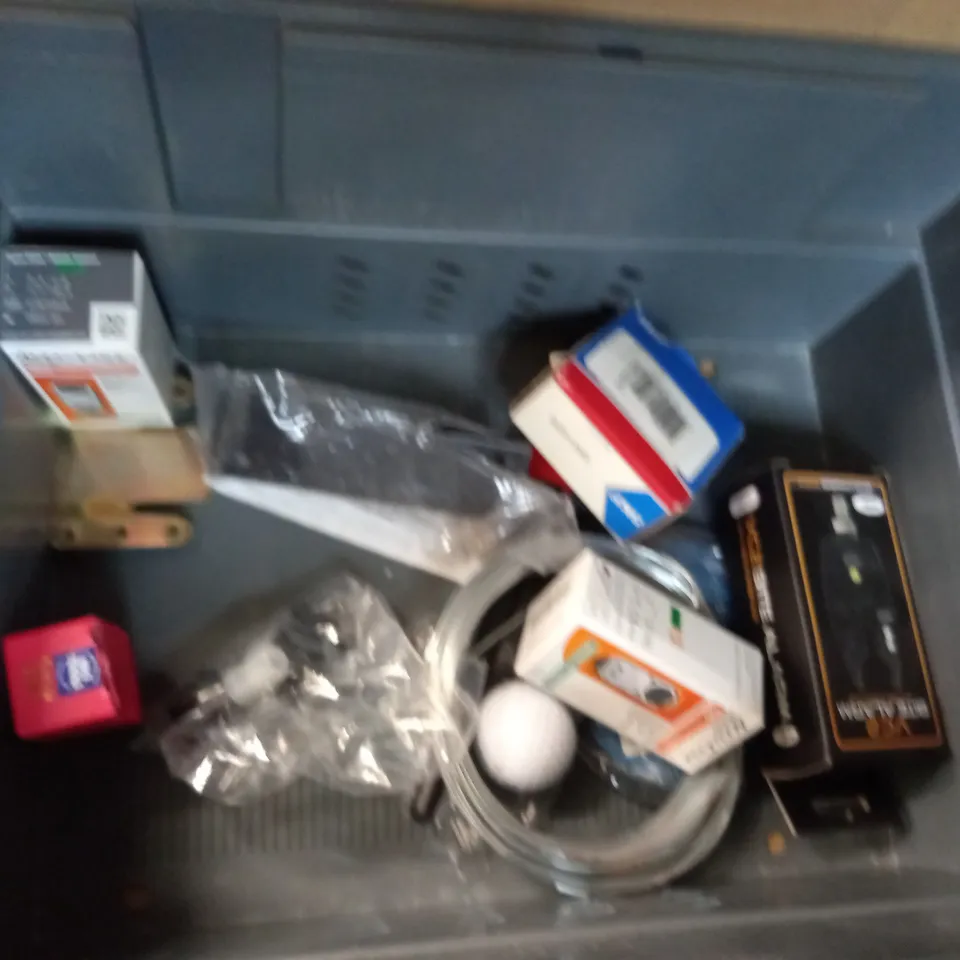 LOT OF APPROXIMATEY 14 ITEMS TO INCLUDE TEC CT1 CLEAR SEALANT (290ml), ACCU-CHEK MOBILE 50 TESTS IN 1, CARBON FIBER COMPOSITES DIGITAL CALIPER, ETC