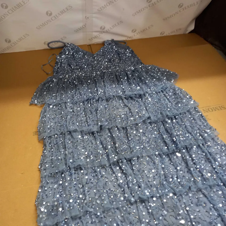QUIZ SEQUIN V NECK DRESS SIZE 16