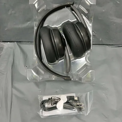 SKULLCANDY CASSETTE WIRELESS ON EAR HEADPHONES