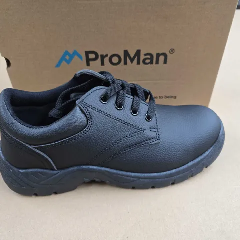 BRAND NEW BOXED PROMAN PM102 OMAHA CHUKKA SAFETY SHOES IN BLACK - UK 10