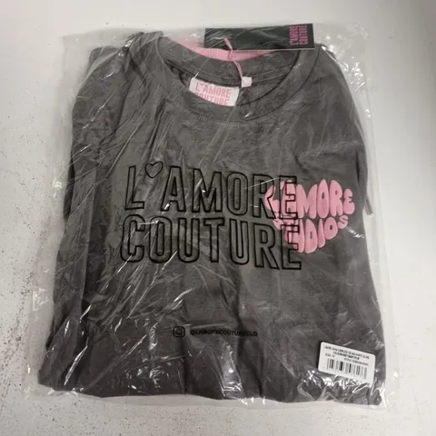 BAGGED L'AMORE COUTURE LENNA OVERSIZED TEE AND SHORTS CO ORD IN GREY/BABY PINK - SIZE 10