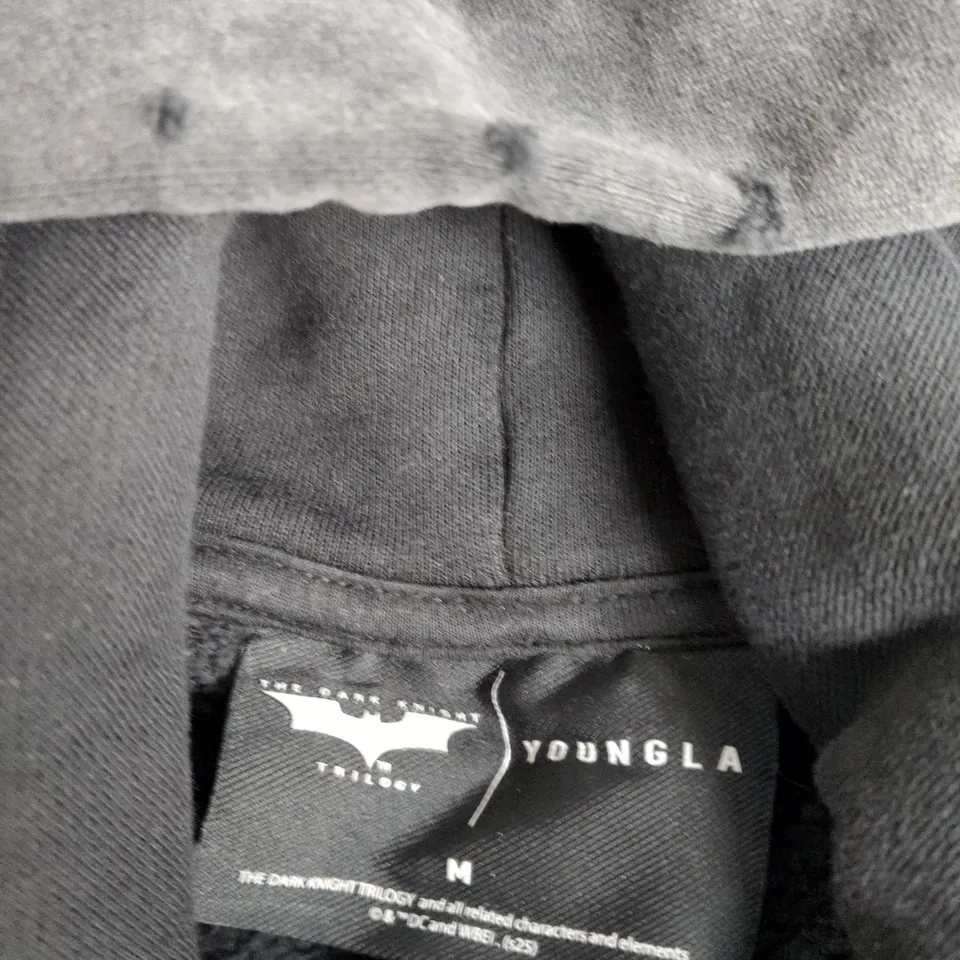 YOUNGLA BATMAN HOODIE – THE DARK KNIGHT TRILOGY GRAPHIC – MEDIUM