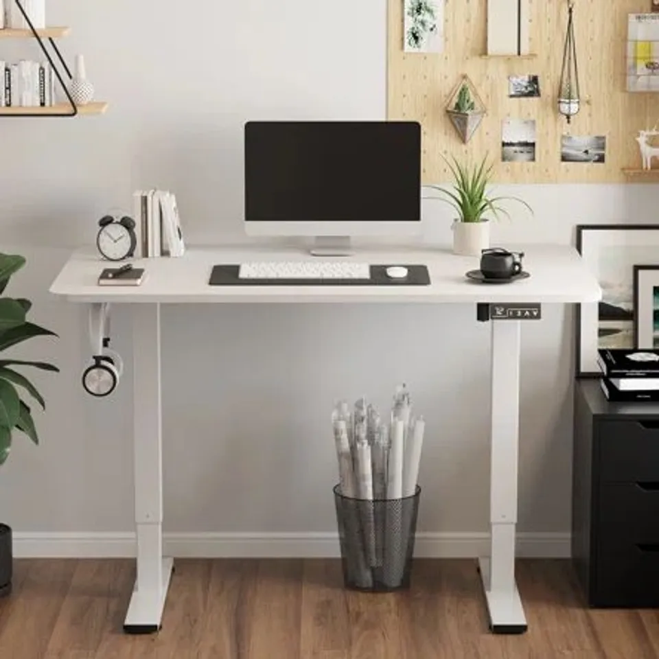 BOXED ELECTRIC HEIGHT ADJUSTABLE STANDING DESK (1 BOX)