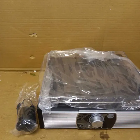 BOXED VINYL MUSIC ON VM0-009 VINTAGE CLASSIC TURNTABLE