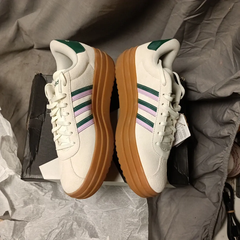 Adidas VL Court Bold Sneakers – White with Green Heel, Gum Sole – UK 7