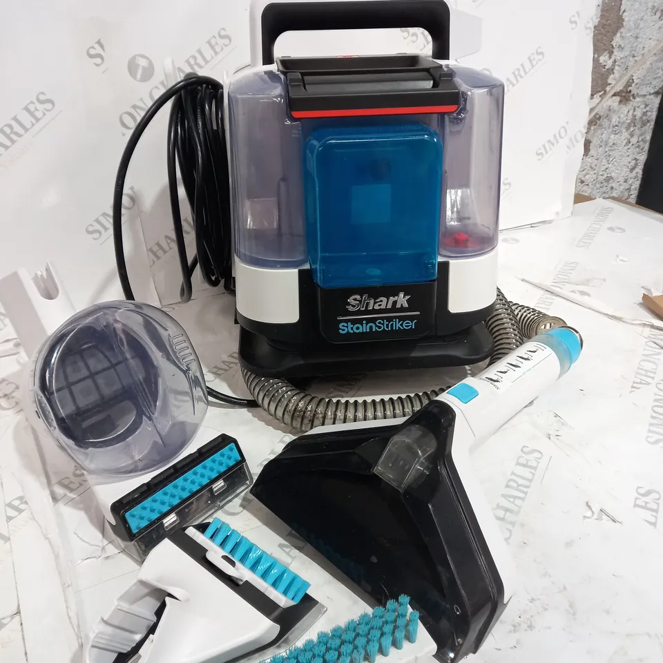 BOXED SHARK STAIN STRIKER PET SPOT CLEANER PX200UKT