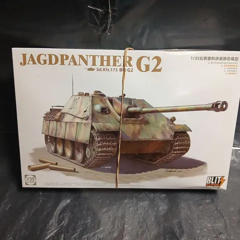 JAGDPANTHER G2 1/35 SCALE MODEL KIT – BLITZ (BOXED)