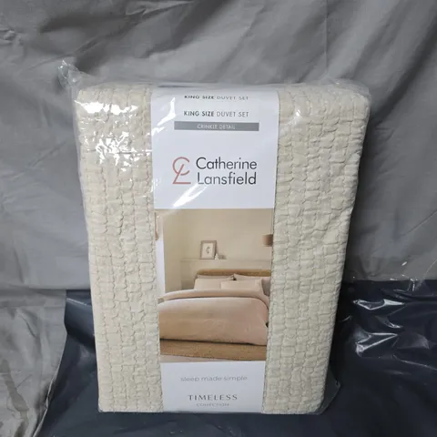 CATHERINE LANSFIELD CRINKLE TEXTURE DUVET SET KING SIZE