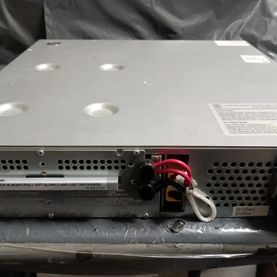 APC SMART-UPS SMT1500RM2U RACK-MOUNT UPS