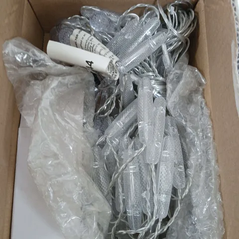 BOXED VERY HOME SNOWING CHRISTMAS CURTAIN LIGHT