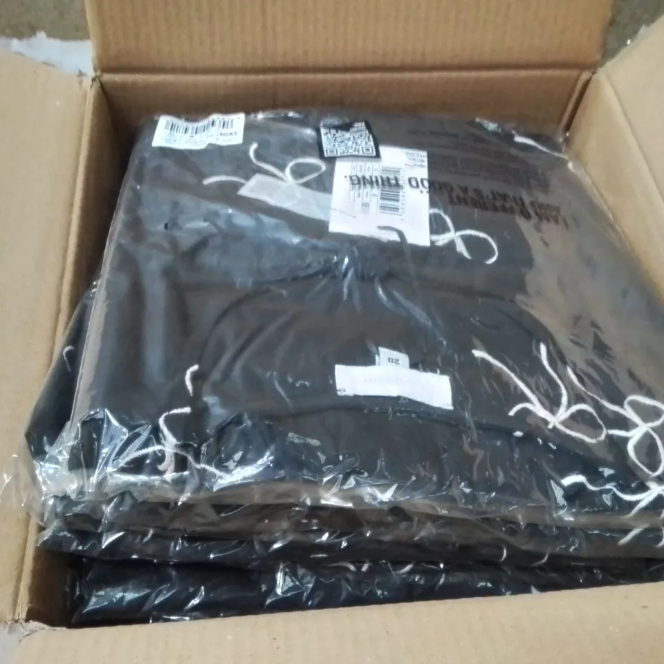 BOXED BRAND NEW APPROXIMATELY 12 SIMPLY BE BOW FRONT BLOUSE BLACK SIZE 20