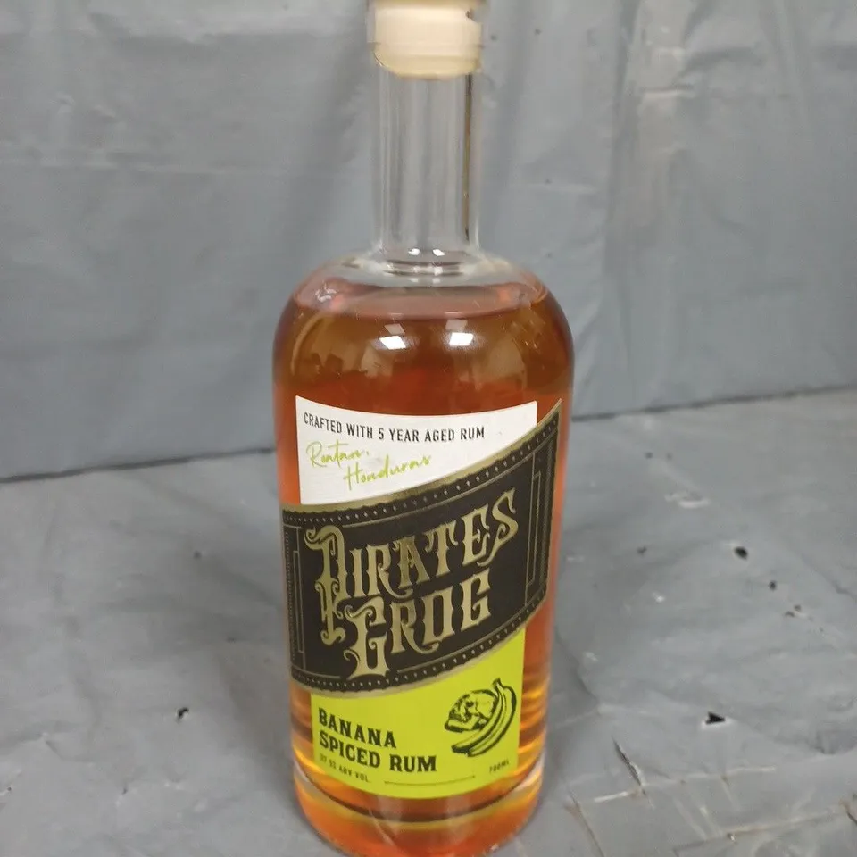 PIRATES GROG BANANA SPICED RUM (700ML) - COLLECTION ONLY