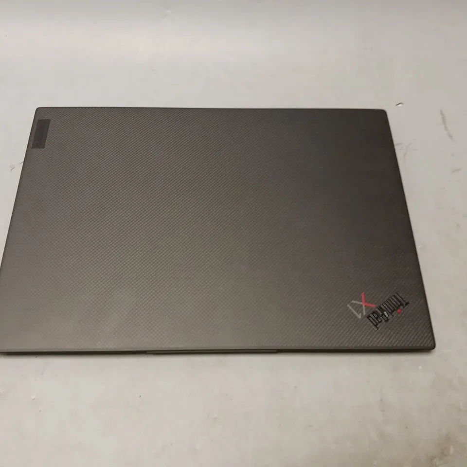 LENOVO THINKPAD X1 CARBON GEN 10 BLACK