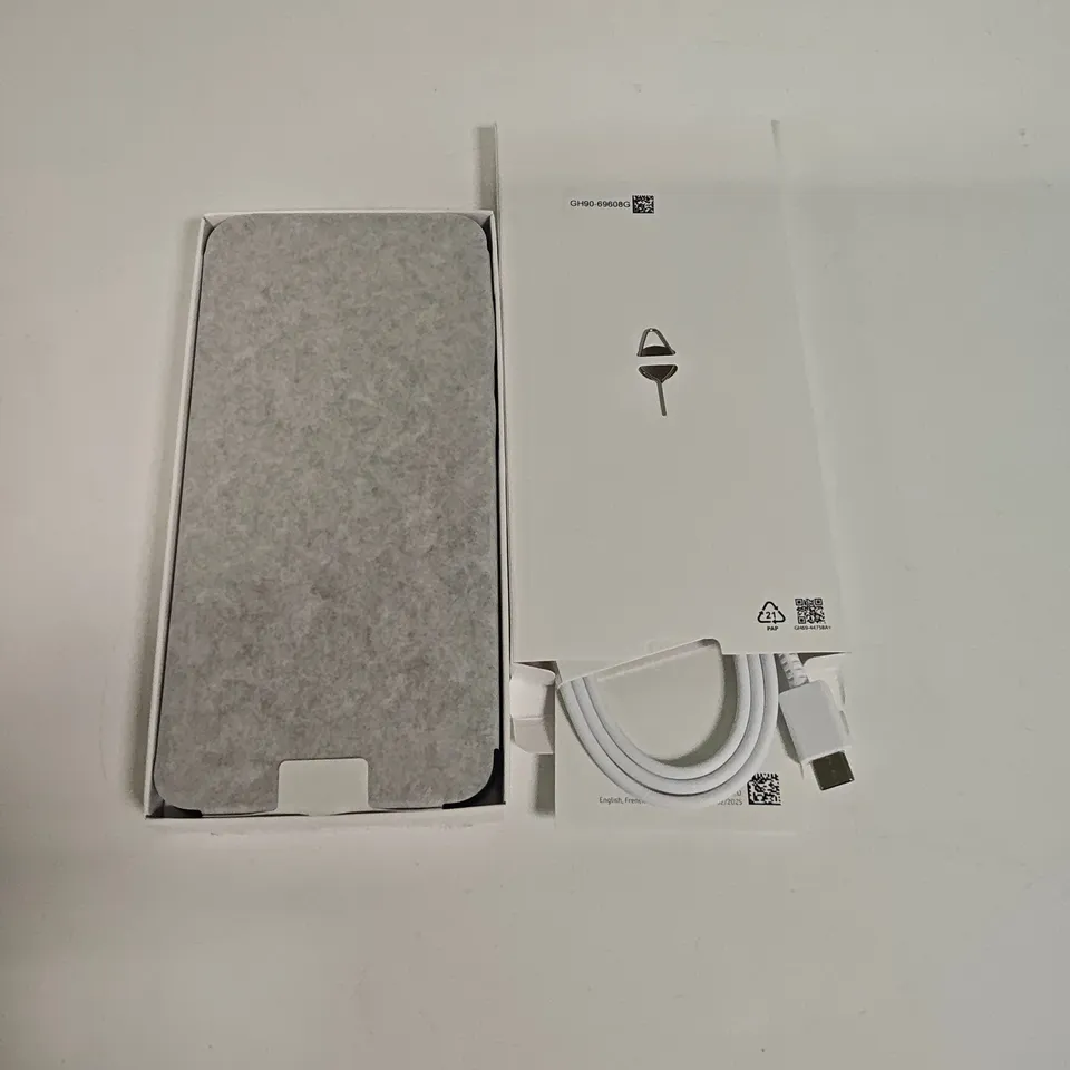 BOXED SAMSUNG GALAXY A26 5G 8/256GB IN BLACK - SM-A266B