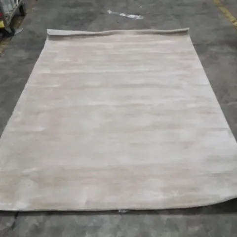 QUALITY DESIGNER AREA RUG - APPROXIMATELY 230X160CM