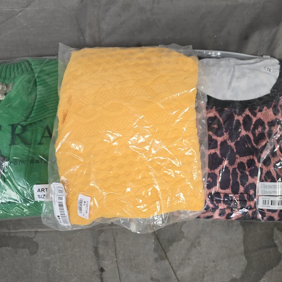 APPROXIMATELY 20 ASSORTED CLOTHING AND FASHION PRODUCTS IN VARIOUS STYLES AND SIZES - COLLECTION ONLY