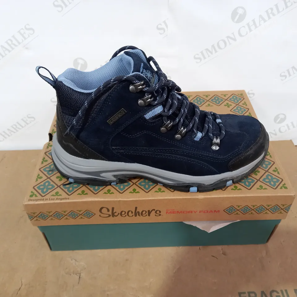 BOXED PAIR OF SKECHERS - SIZE 6
