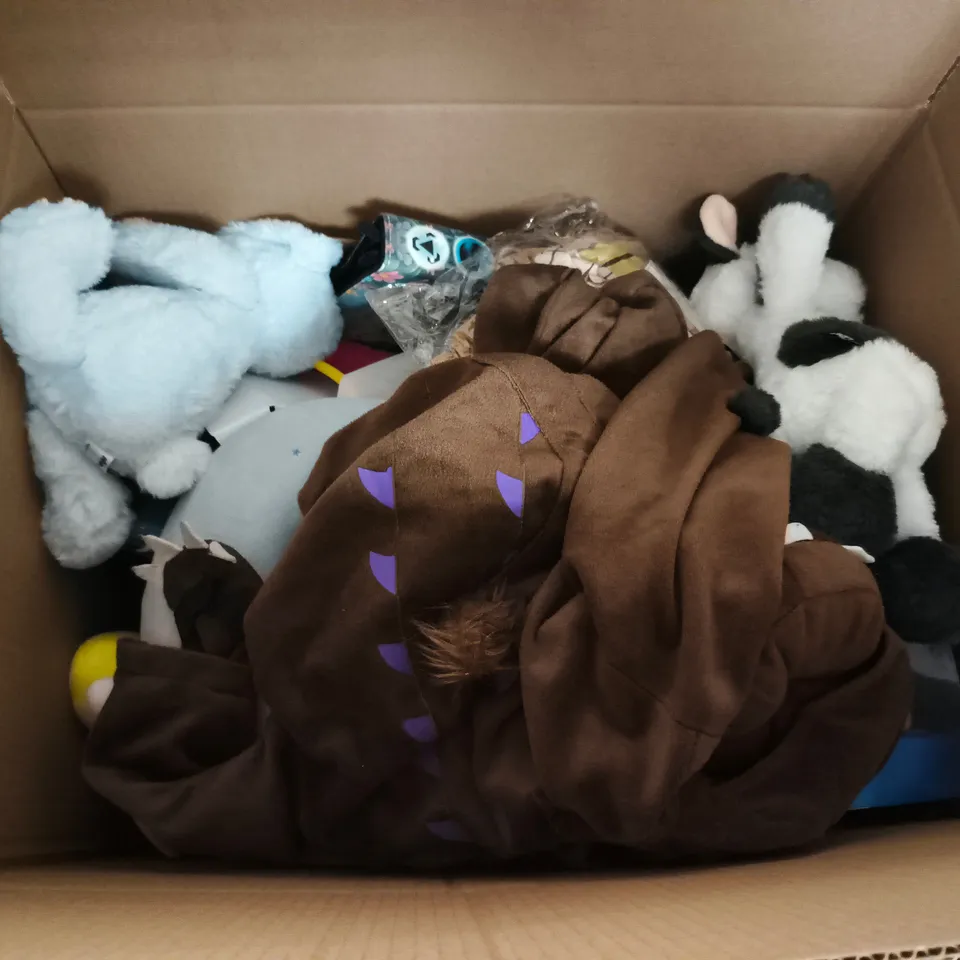 LARGE QUANTITY OF ASSORTED TOYS AND GAMES 