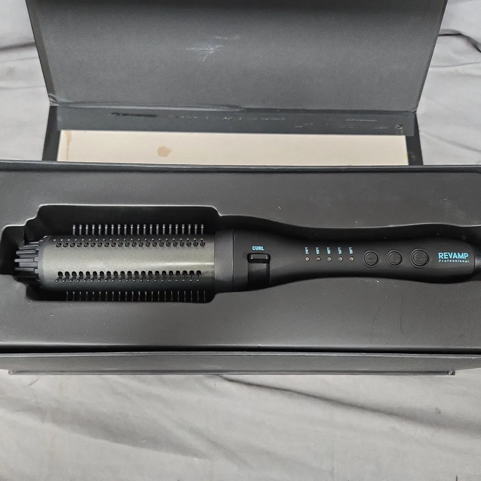 REVAMP PROGLOSS BIG VOLUME & WAVE CERAMIC STYLING BRUSH – BOXED