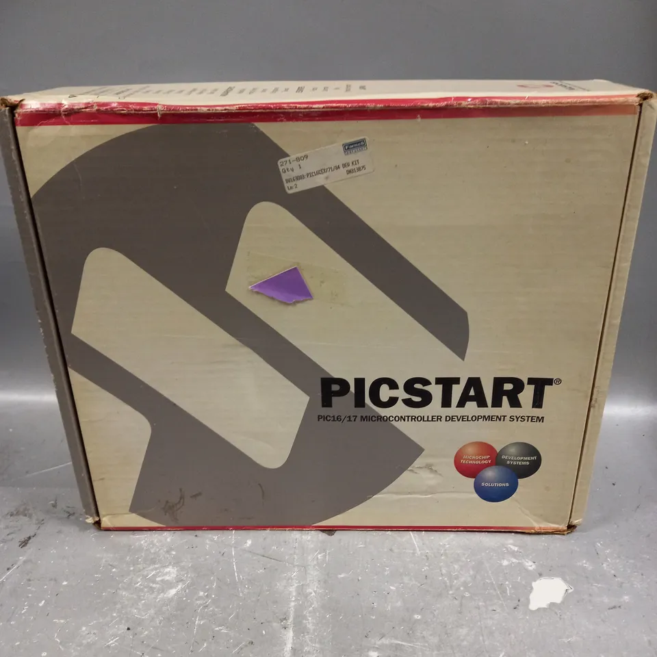 BOXED PICSTART PIC16/17 MICROCONTROLLER DEVELOPMENT SYSTEM 