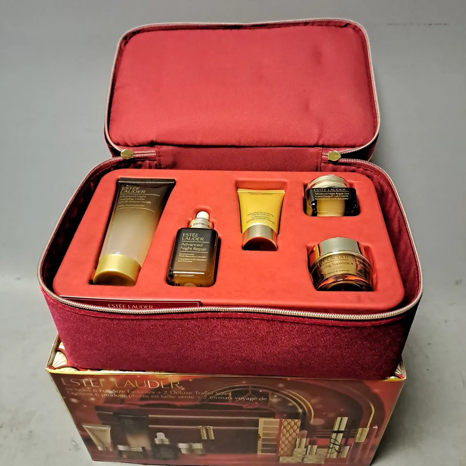 BOXED ESTEE LAUDER BLOCKBUSTER SKINCARE AND MAKEUP GIFTSET