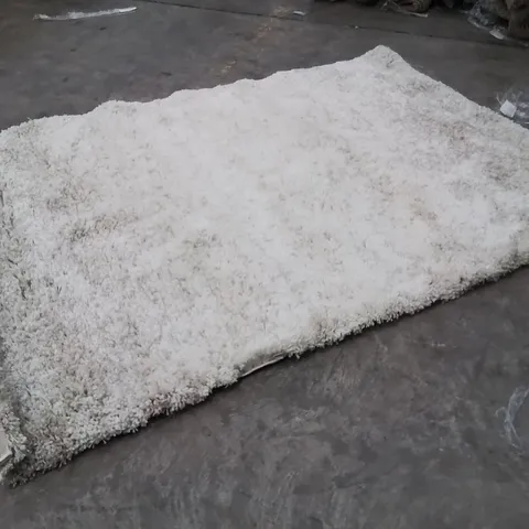 QUALITY DESIGNER AREA RUG - APPROXIMATELY 230X160CM