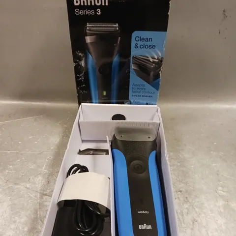 BOXED BRAUN SERIES 3 ELECTRIC SHAVER 