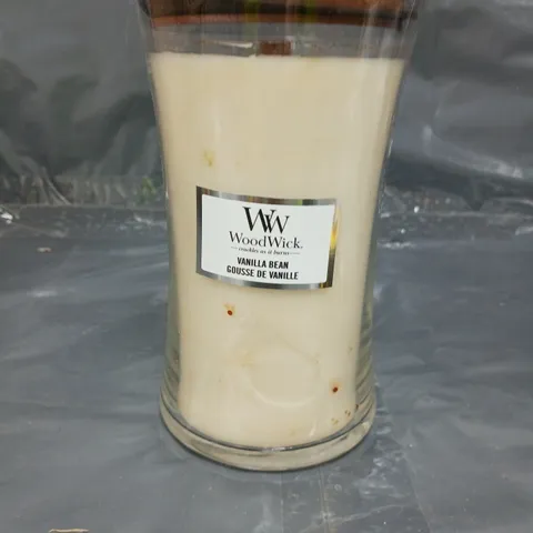 LARGE HOURGLASS CANDLE – VANILLA BEAN - COLLECTION ONLY - GLASS